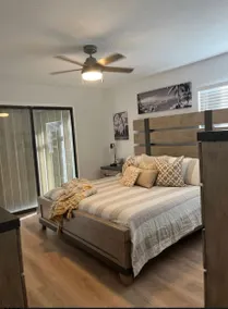 Pool/ Pickleball & walking distance to beach! - Image 4