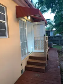 Independent Apt close to Airport - Image 2