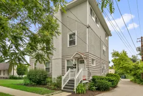 Home in DT Libertyville near Corp HQs And Naval Base - Image 4