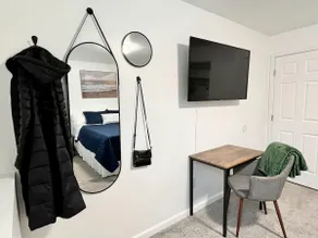 Modern Flat in Perfect Location - Image 4