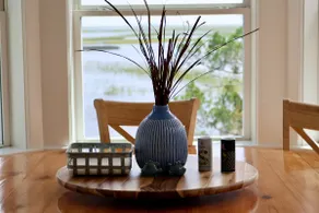 Peaceful Coastal Marsh House - Image 4
