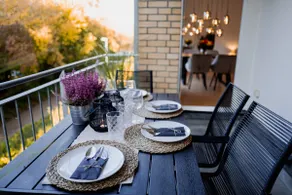 Balcony dream at the 7 Seen Center - Image 2