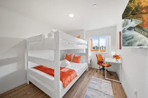 Pacific Breeze: Chic Family-Friendly Penthouse - Image 5