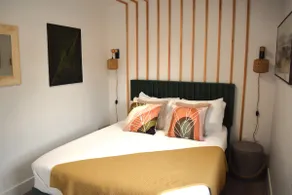 Stylish Cozy bungalow w/ theater - Image 5