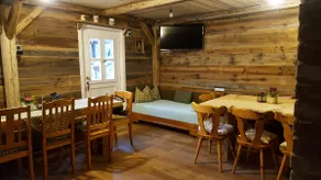 Rustic Dreisesselhaisl Hütt'n for up to 18 people - Image 4