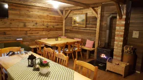 Rustic Dreisesselhaisl Hütt'n for up to 18 people - Image 3