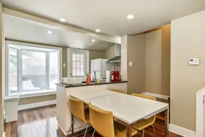 Old City Double Unit with Private Patio! Sleeps 9! - Image 5