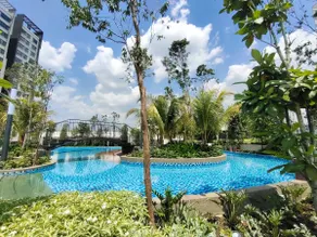 Gaia Residences Bandar Gamuda Gardens, Cozy Retreat with Mountain Views - Image 2