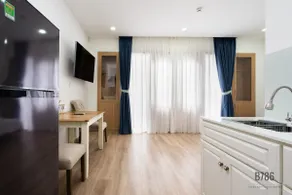 B786 Airport Studio 27m2+ balcony+ 55’ TV NFLX - Image 4