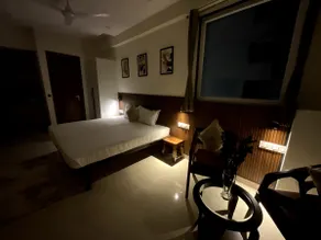 Sunroom studio apartment - Super deluxe - Image 3