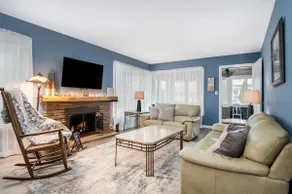 Spacious 3BR Downtown Muskegon Home Near the Lake - Image 2
