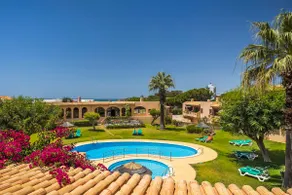 Standard Two Bedroom Apartment near the beach - Image 4