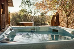 River Lodge w/ Hot Tub, Views & Private Swimming - Image 3