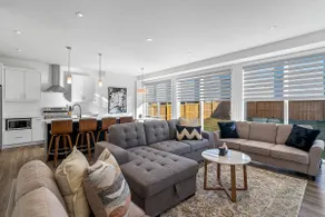 Cheerful 3-bedroom home in prime location - Image 2