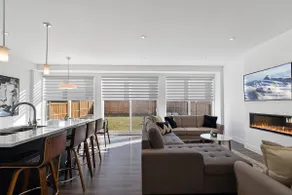 Cheerful 3-bedroom home in prime location - Image 5