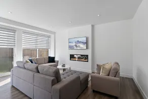 Cheerful 3-bedroom home in prime location - Image 4