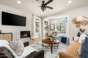 Downtown Lodi l 5 Bedrooms Sleeps 10 l Charming - Image 3