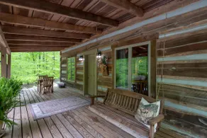 Couple's Romantic Lake Cabin & Hot Tub - Angler's - Image 4