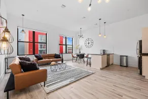 Lux Stay Near NYC - Patio, Gym & Free Parking - Image 3
