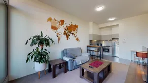Entire 1 bed apartment with private balcony - Image 2