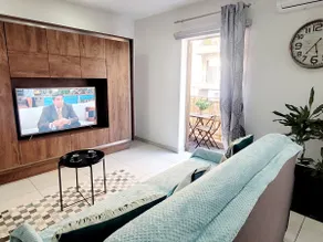 New&Cosy Apartment with Balcony - Image 2