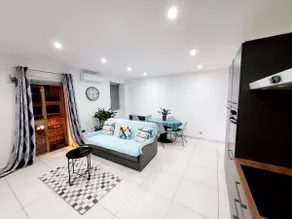 New&Cosy Apartment with Balcony - Image 4