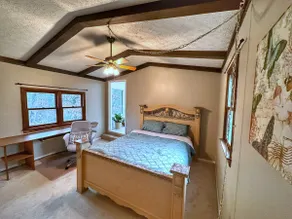 Fun-Filled Cabin w/Pool, Sauna, Arcades, & Hot tub - Image 5