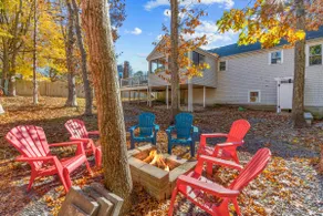 Cozy 3 bedroom cottage — walk to beach & downtown Hyannis - Image 4