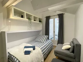 Courtyard cottage - Image 3