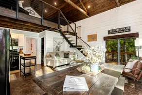 Luxury Lakefront Cabin - Image 5