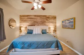 Mesquite 2BR Townhome with Pool & Gym Access - Image 4