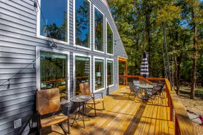 Beautiful Lakefront Cabin - Image 3