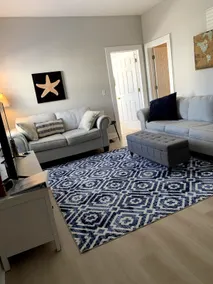 Inviting 2/2 BR - Walk to Town - Image 3