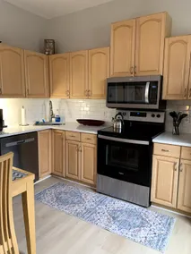 Inviting 2/2 BR - Walk to Town - Image 4