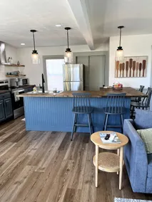 Charming Wawasee Cottage - Image 4