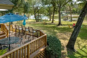 Waterfront, Fire Pit, Deck-TV, Sleeps 8 - Image 5