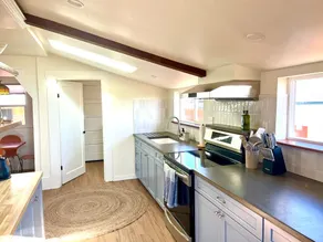 Beach Break Bungalow w/Bay & Ocean Views and Tub - Image 3
