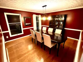 Tranquil Luxury: 5-BR Haven in a Quiet Cul-de-Sac - Image 4