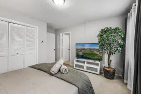 Comfy Home- 4 BR near Lake Vadnais Heights - Image 5