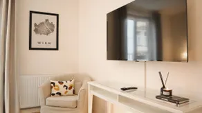 Charming, modern & spacious Apartment - Image 4