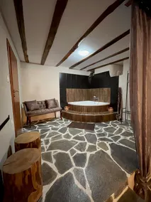 Cozy Stone House with Jacuzzi - Image 4