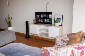 Elegant, exclusive, 3 bedrooms with the best view. - Image 3