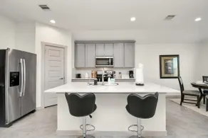 Exquisite 3 Bedroom House in Katy W/Pool Access - Image 5