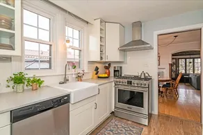 The Tudor Cottage - Historic 3 Bedroom Home - Image 5