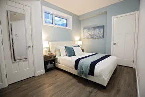 Queen Suite 20 Min from YEG Airport with Disney+ - Image 5