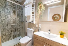 Julian's Apartments, Studio Suite mq suites v. - Image 3