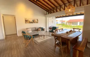 Country House with Jacuzzi 10 min from the airport - Image 2