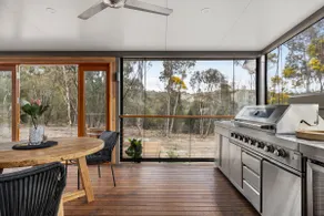 Romancealot Cabin - Image 2