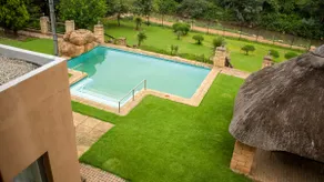 Bishop's Manor Luxurious Retreat - Image 4