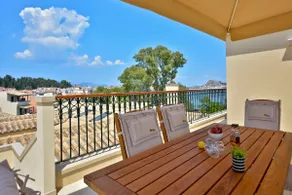 Luxury Bay View - Image 5